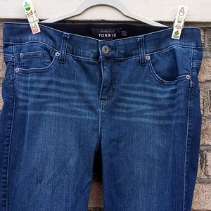 TORRID Premium🦋Bombshell Skinny🦋